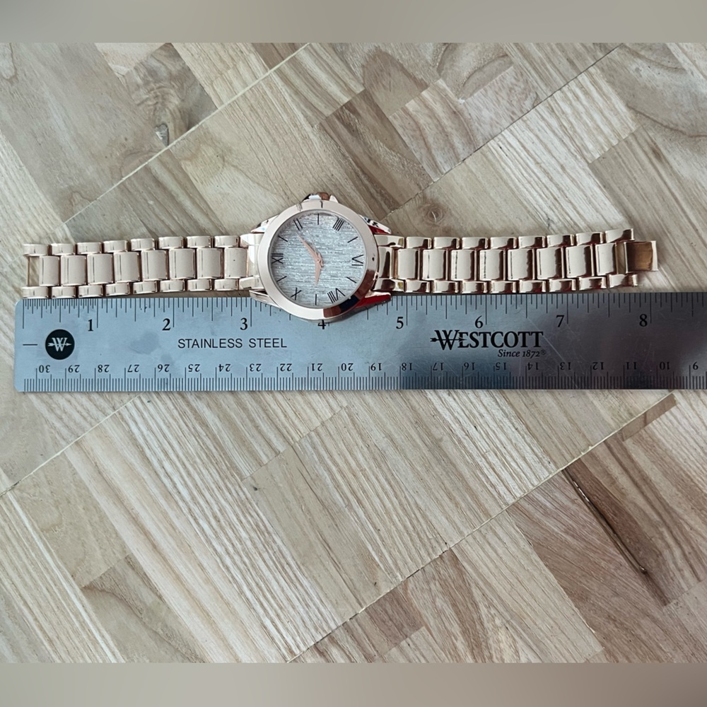 Fashion Watch Accutime Brand - Picture 8 of 9